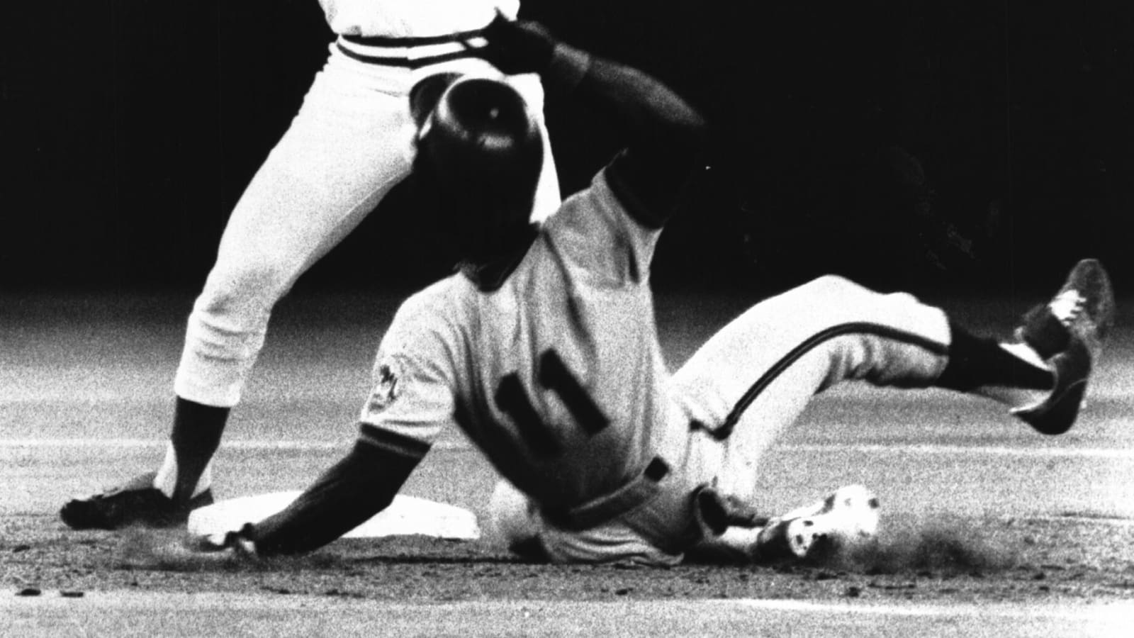 Former Rangers player Lenny Randle dies – dead at 75