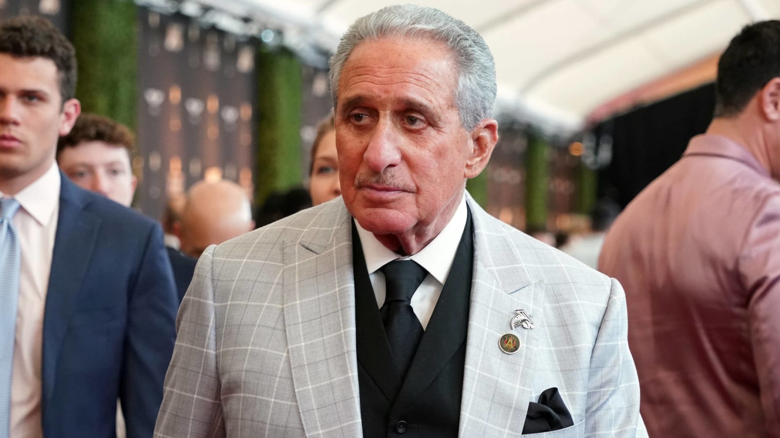 Falcons owner Arthur Blank envisions fanless games in 2020 due to COVID-19