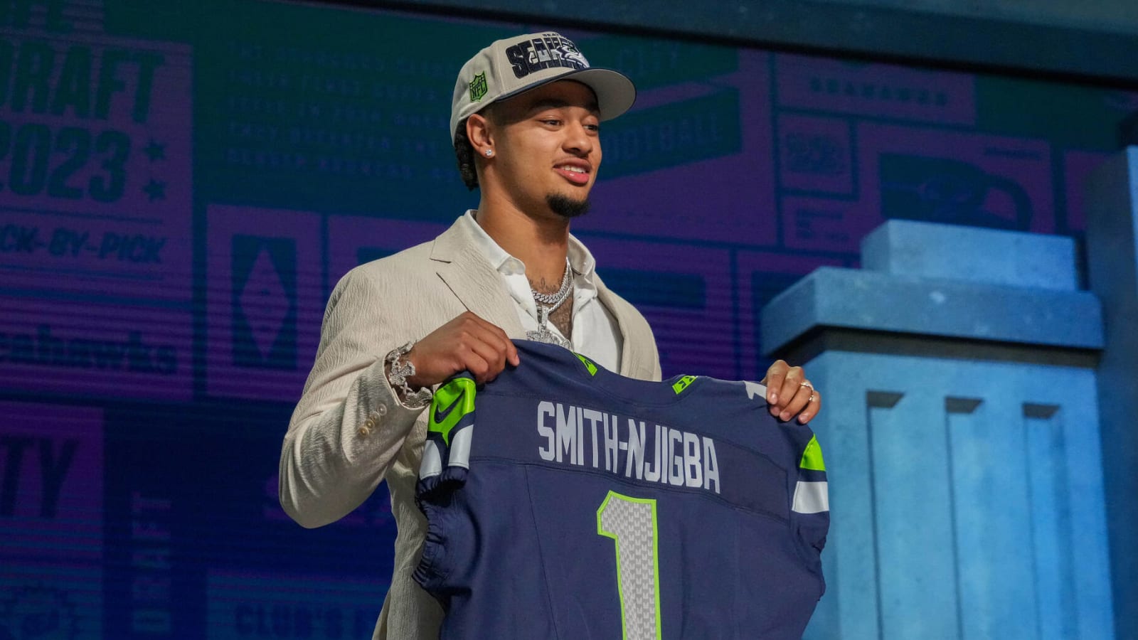 Seahawks 2023 first-round pick to undergo wrist surgery