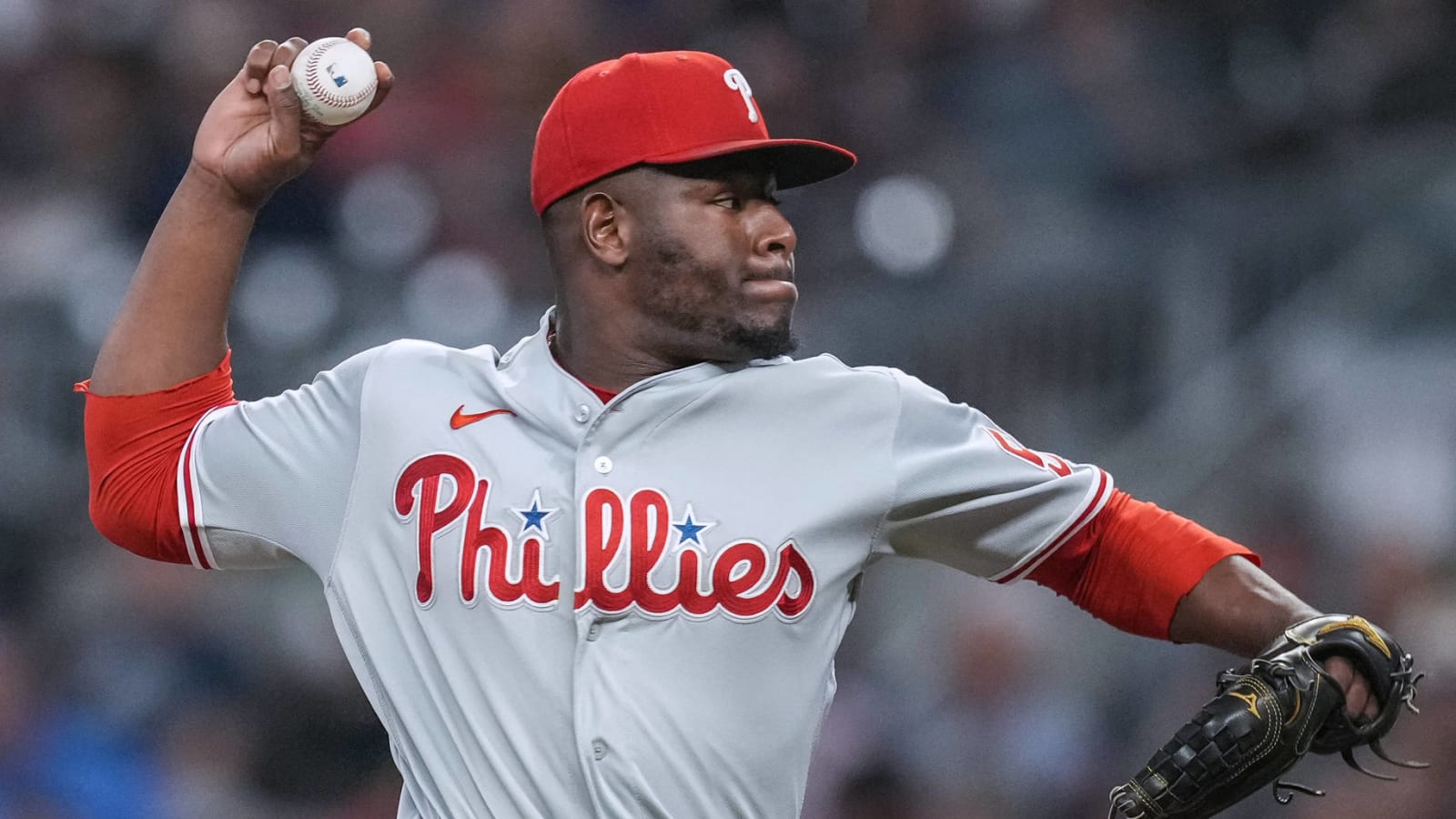 Hector Neris, Astros agree to two-year, $17M deal 