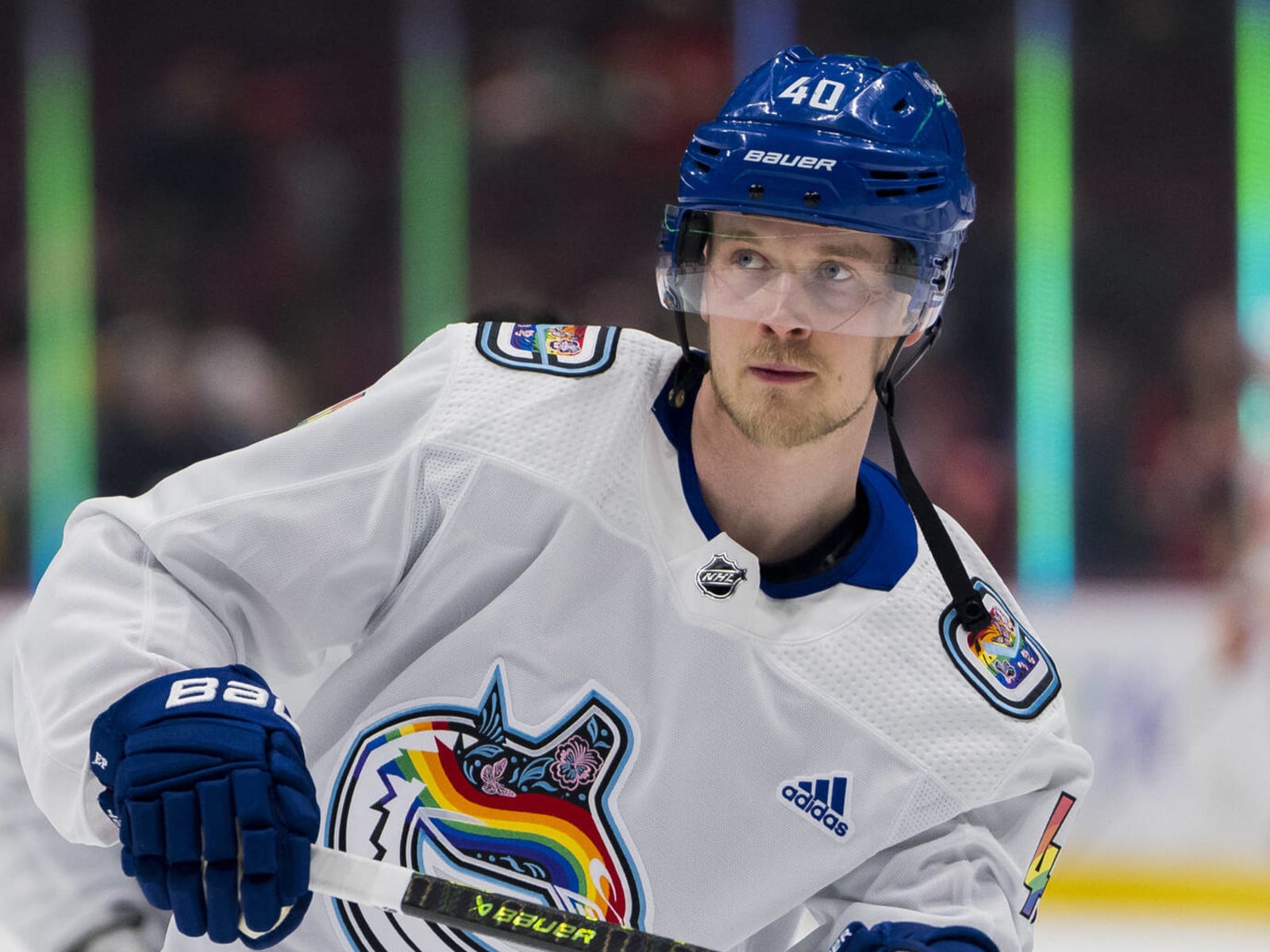 Elias Pettersson not in rush to sign contract extension with Canucks