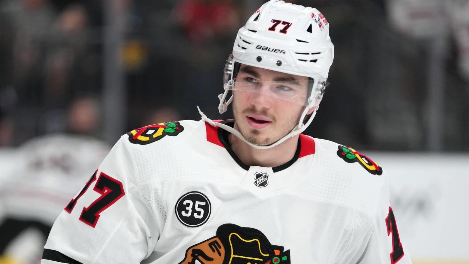 Canadiens acquire center Kirby Dach from Blackhawks