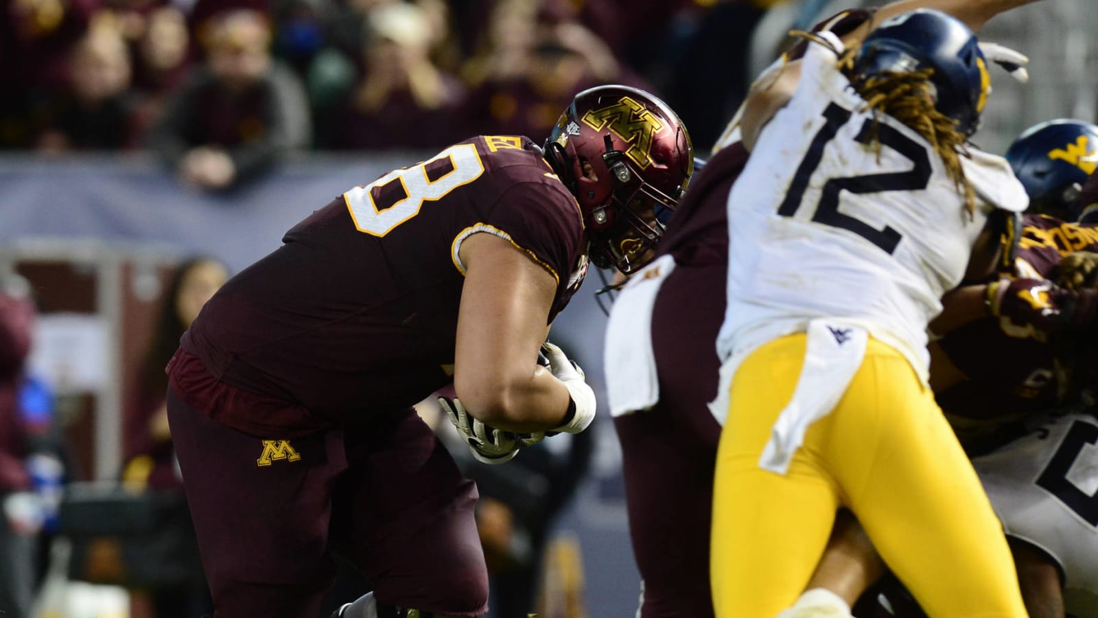 Minnesota uses massive lineman to score awesome touchdown