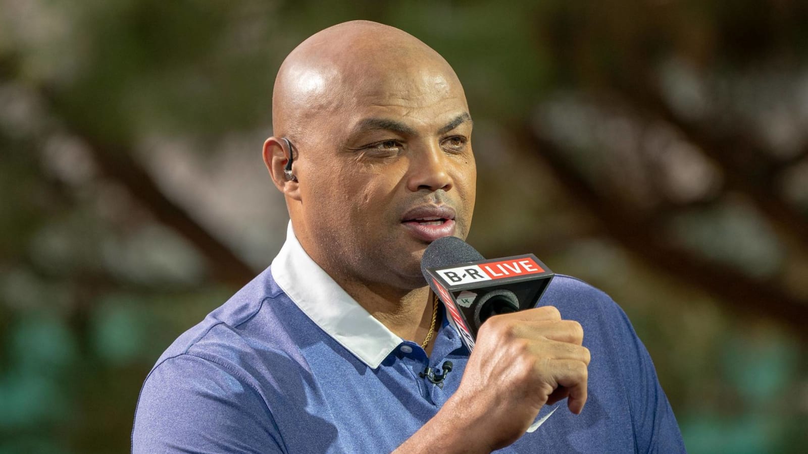 Watch: Charles Barkley cracks funny joke about LeBron James not wearing clothes