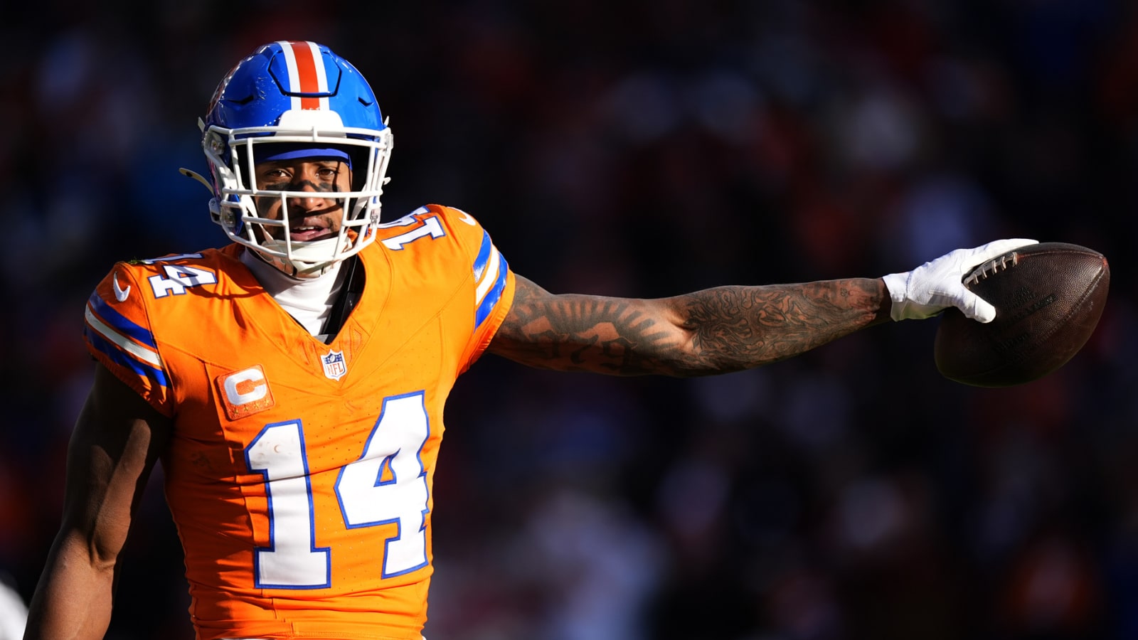 Broncos star makes surprising decision on OTAs