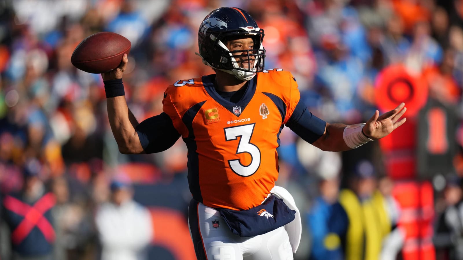 Former Broncos OL has suggestion for Russell Wilson