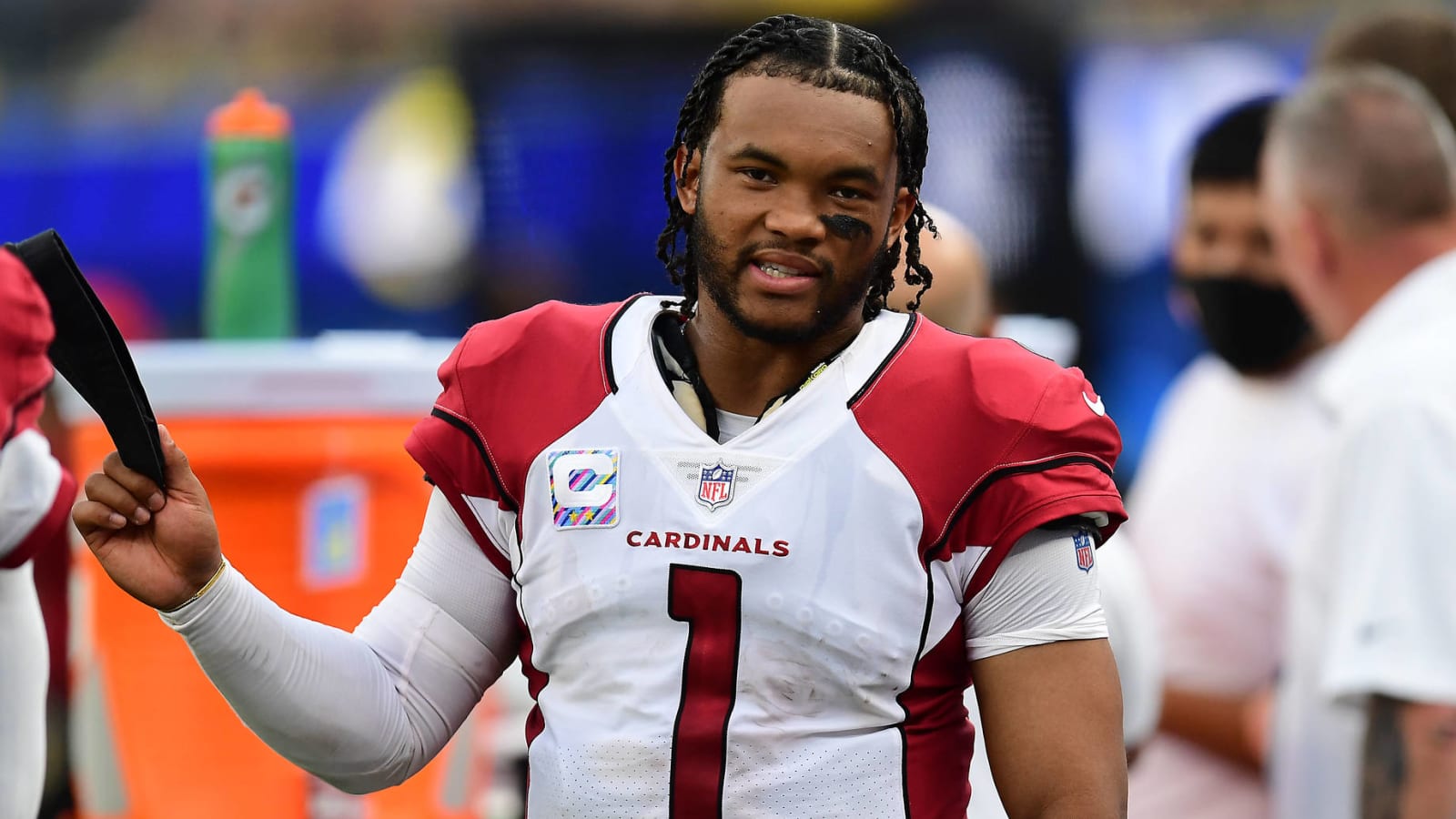 Petition gaining steam for Arizona Cardinals to change uniforms