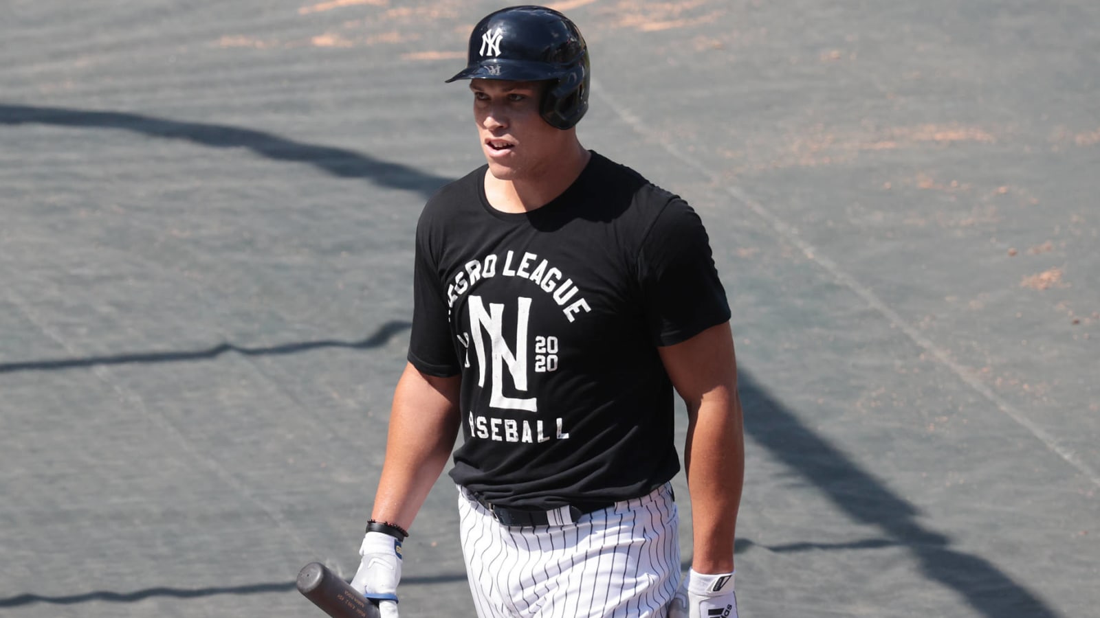 Aaron Judge weighs in on athletes kneeling during the anthem