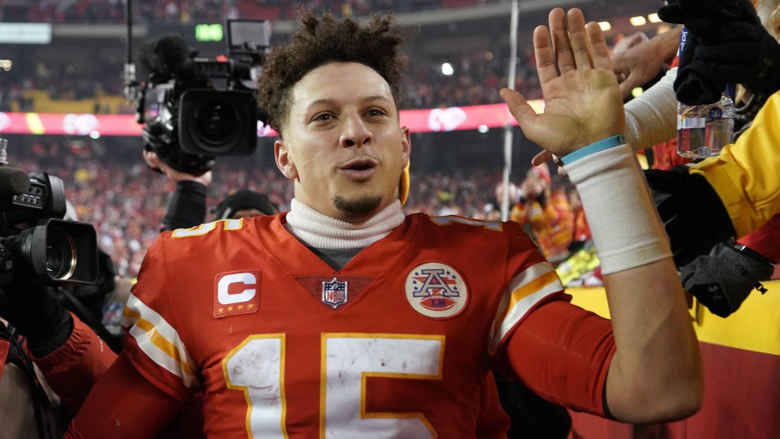 Mahomes: 'I don't think I'll ever truly believe' Brady is retired