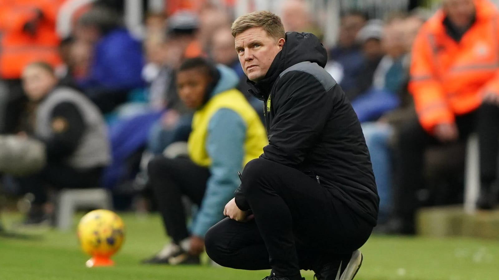 Eddie Howe considers changing Newcastle defender’s position