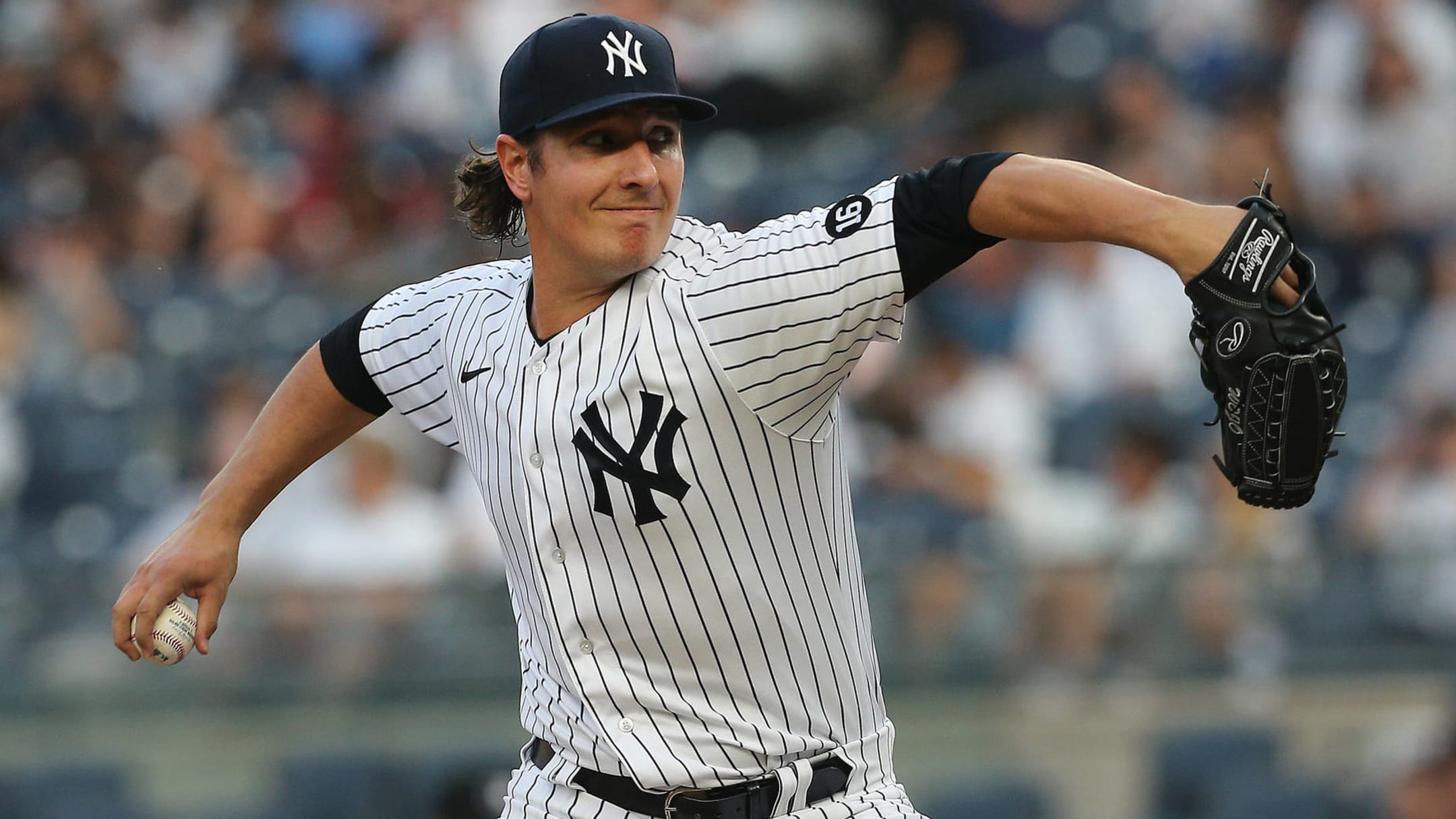 Yankees announce minor-league deal for former Reds pitcher Sal Romano
