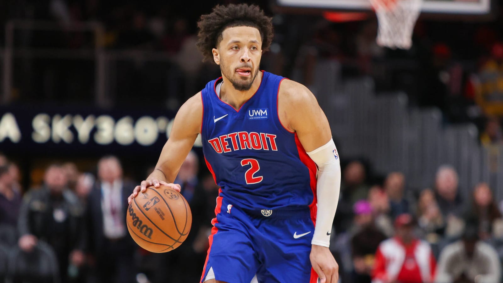 Santa Slam-Dunked: Detroit Pistons’ Greatest Gifts Revealed.