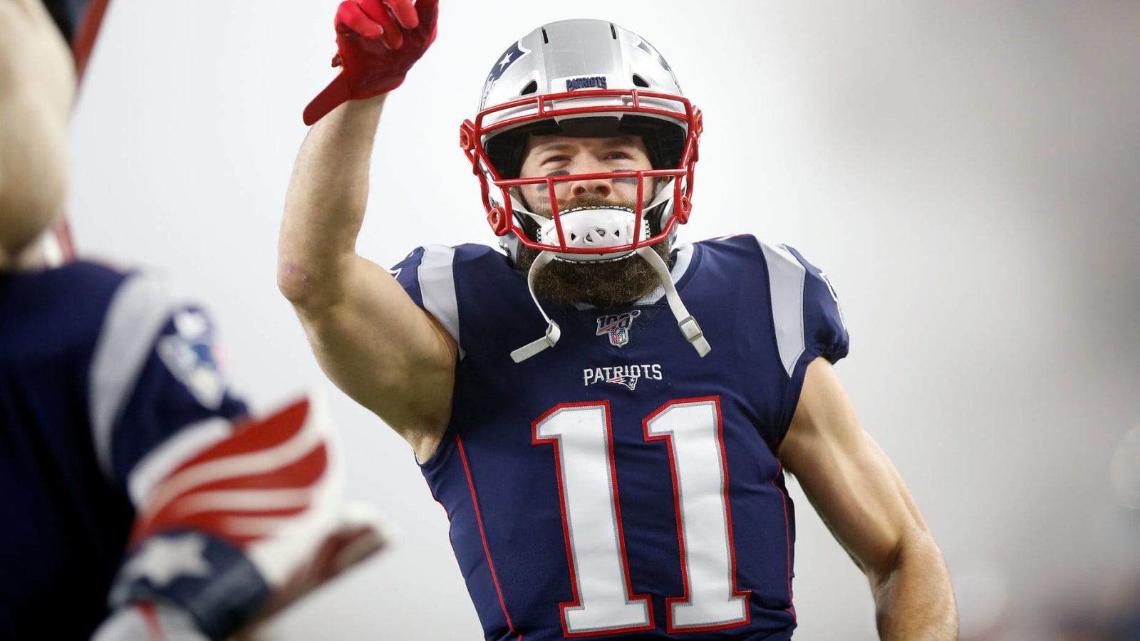 Julian Edelman: Cam Newton 'works his tail off'