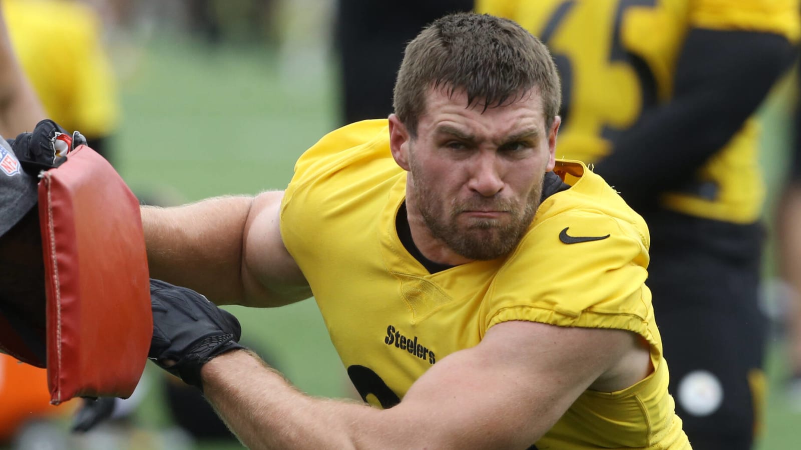 T.J. Watt named top edge-rusher for 2022 NFL season