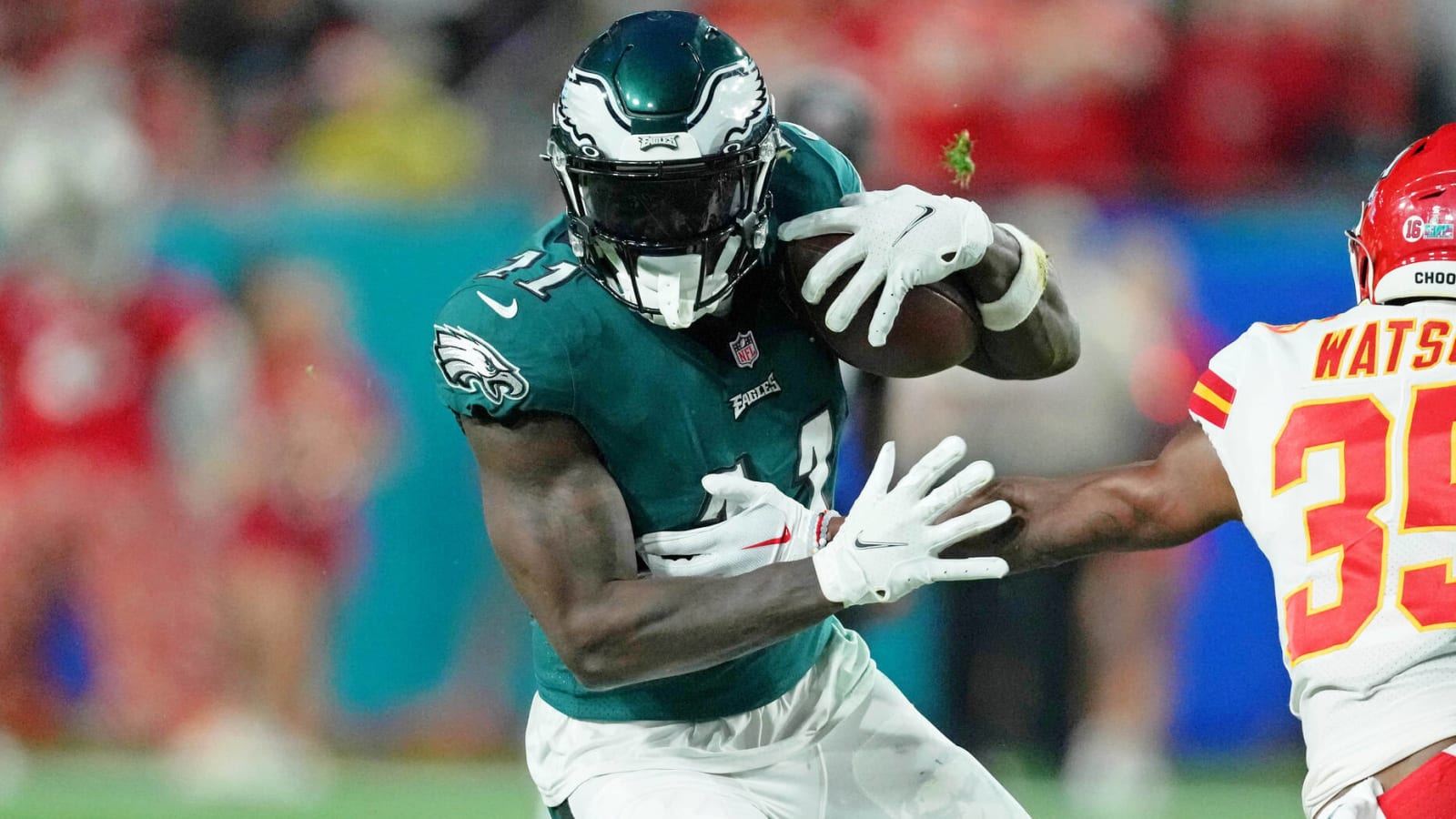 Eagles' A.J. Brown appears to threaten Chiefs' JuJu Smith-Schuster