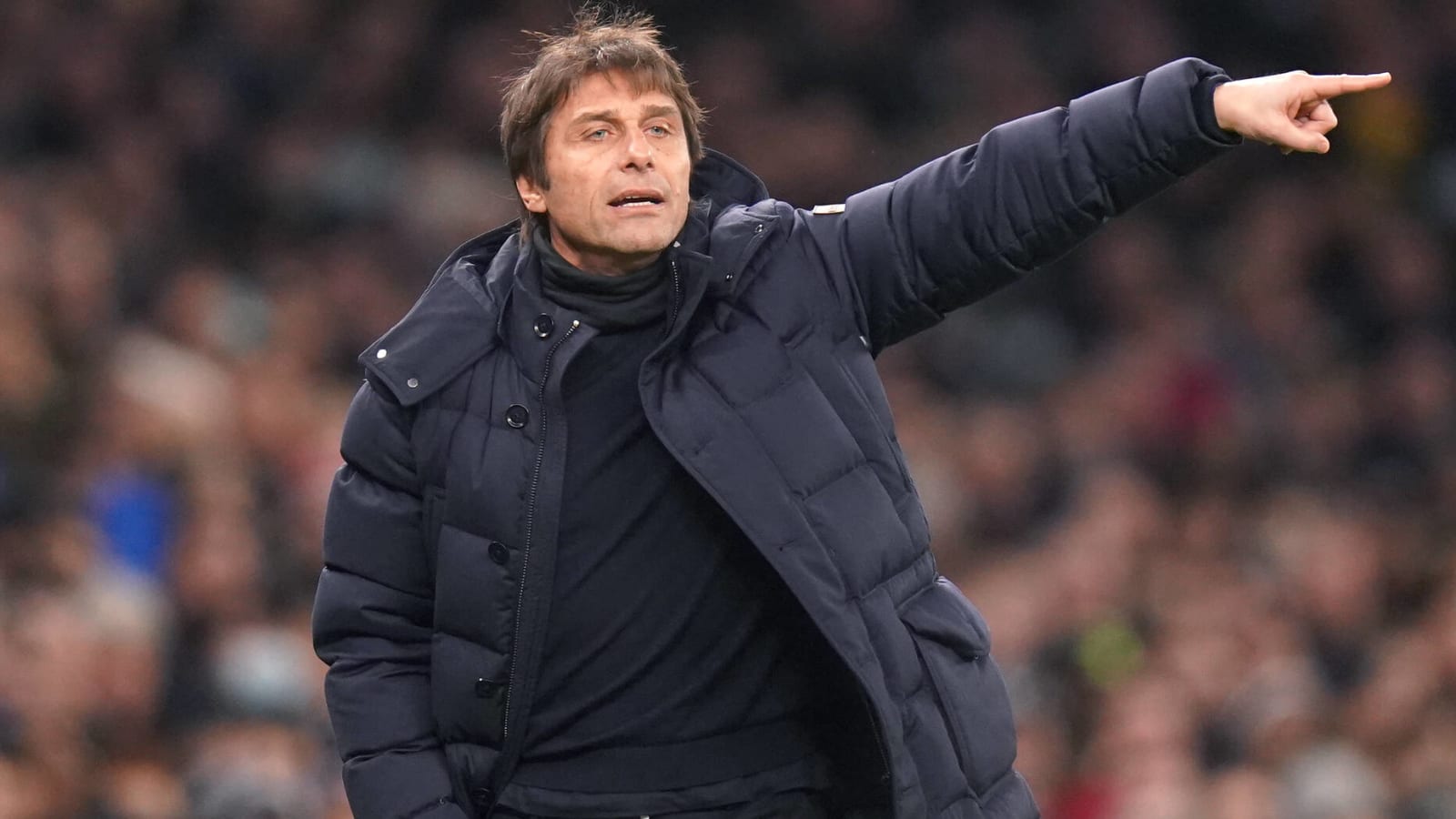 Tottenham's Antonio Conte tests positive for COVID-19