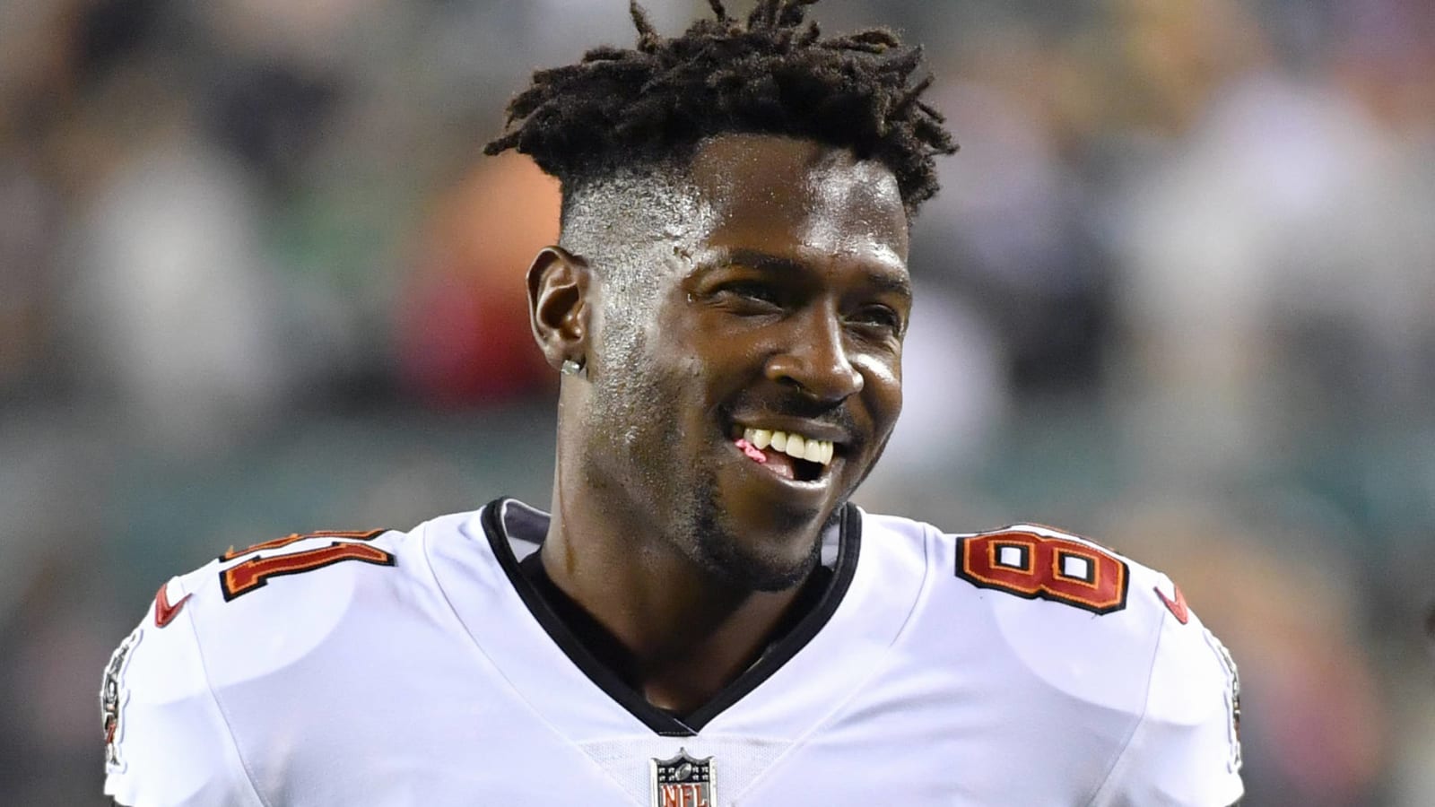 Antonio Brown has chance to cash in on huge incentives with Bucs