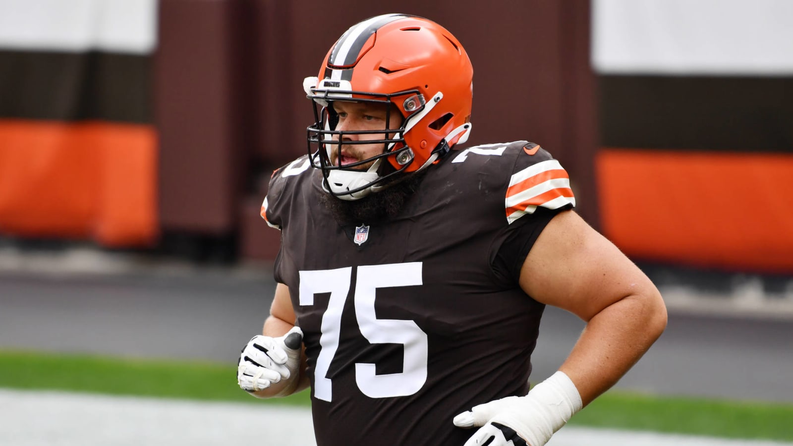 Browns Eyeing Joel Bitonio Extension