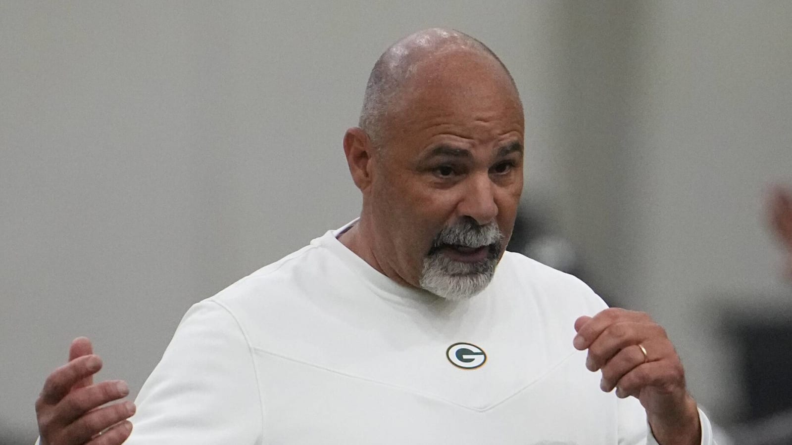Colts conduct HC interview with Packers' Rich Bisaccia