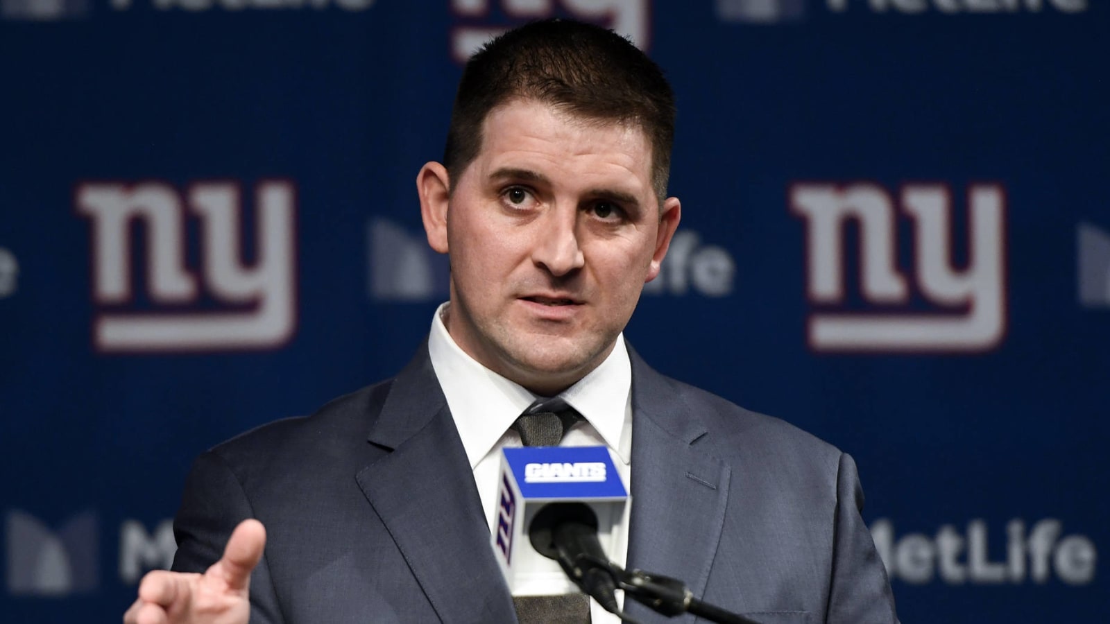 Joe Judge makes Giants coaches run laps with players for practice mistake