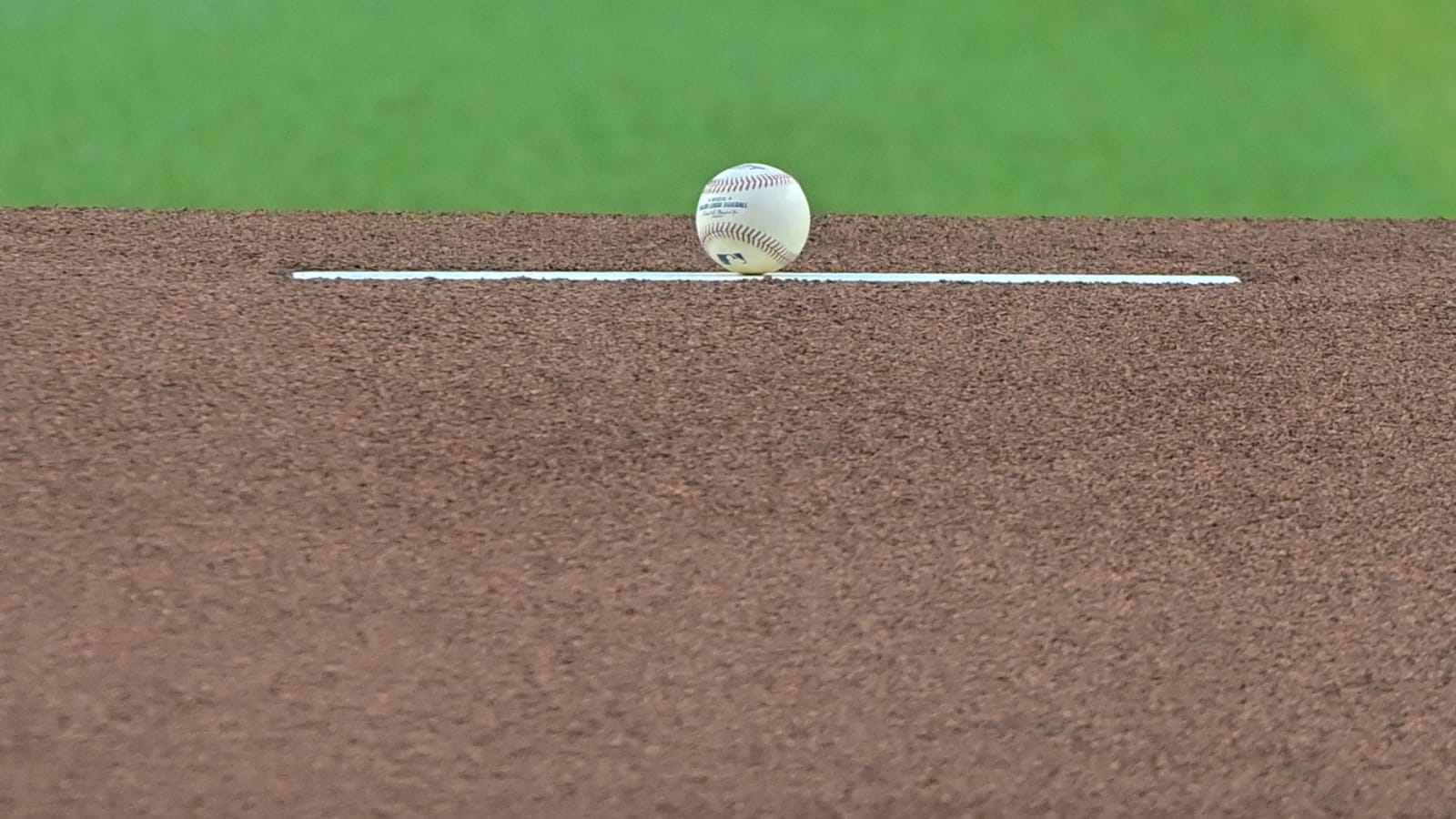 College baseball pitcher has bizarre windup