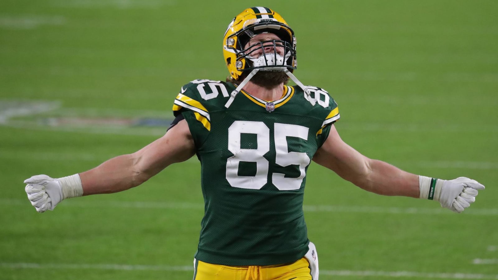 Packers clear nearly $2M in cap space with new deal Tonyan