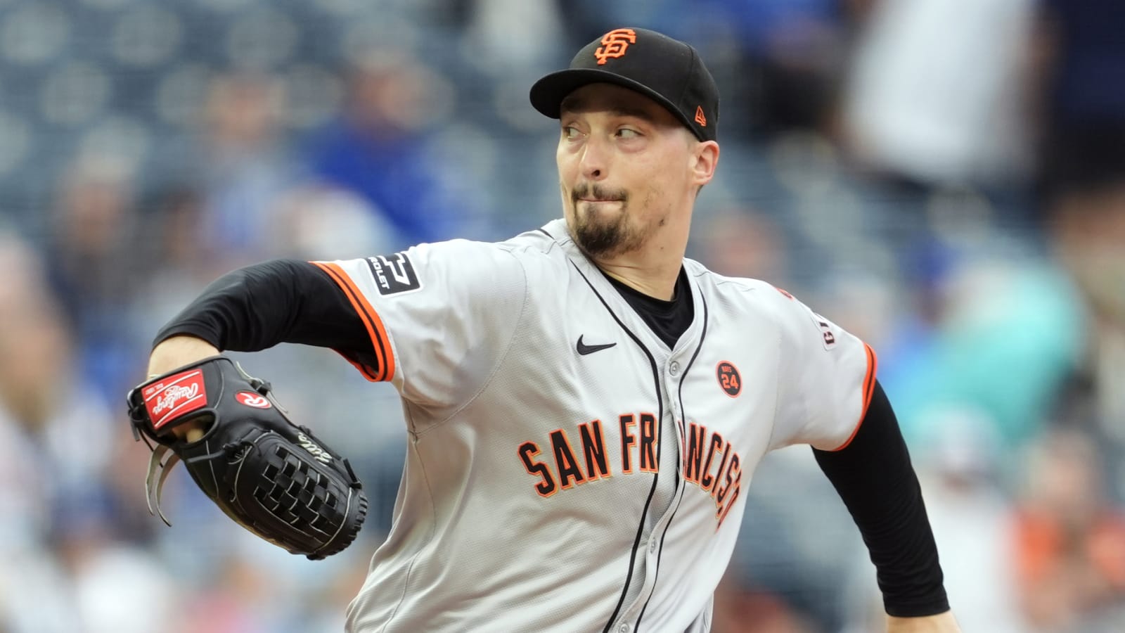 Two-time Cy Young winner opts out of deal with Giants