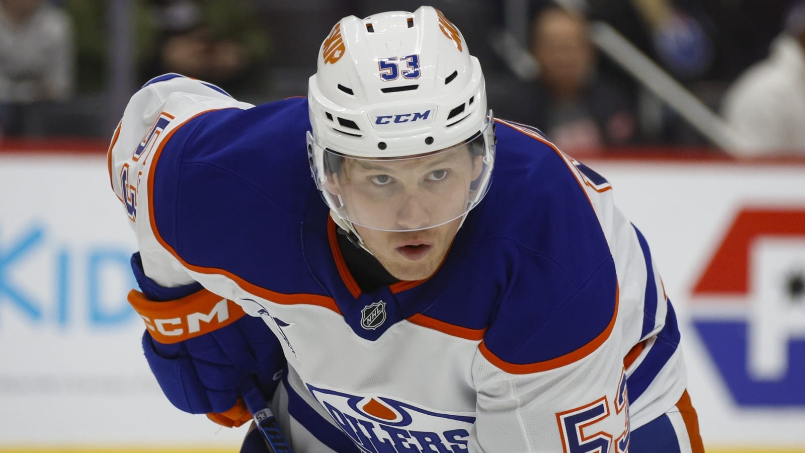 Former Oiler Jeff Skinner signs one-year deal with Sharks