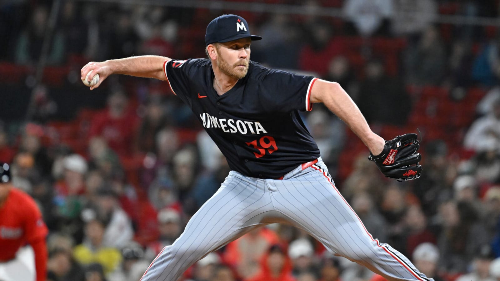 Twins trainer discusses status of several injured players