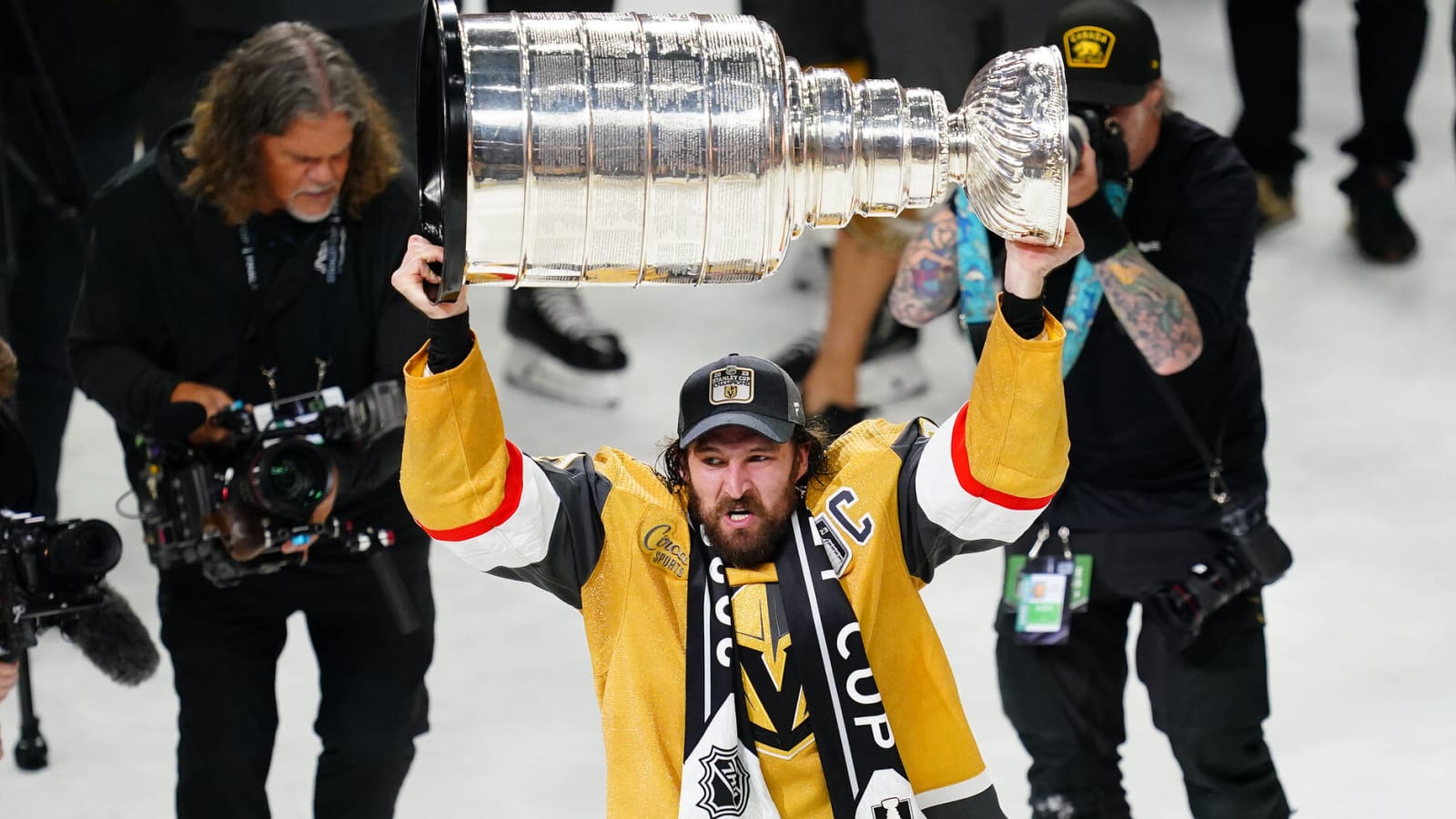 Golden Knights win Stanley Cup with 9-3 blowout win