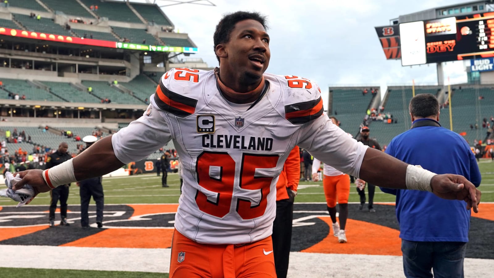 Report: Browns, Myles Garrett close to five-year, $125M deal 