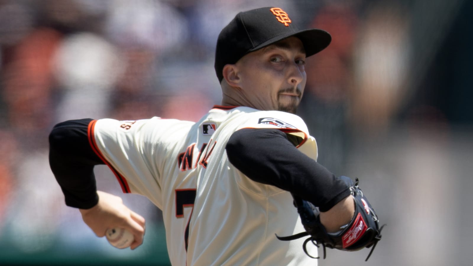 Giants receiving trade interest in two-time Cy Young winner