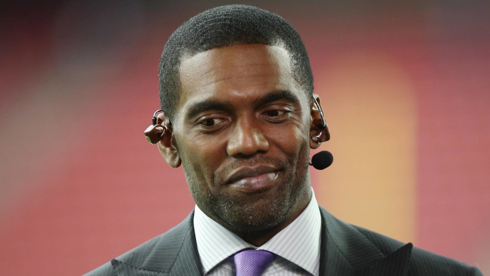 Randy Moss has message for Cowboys OC Kellen Moore