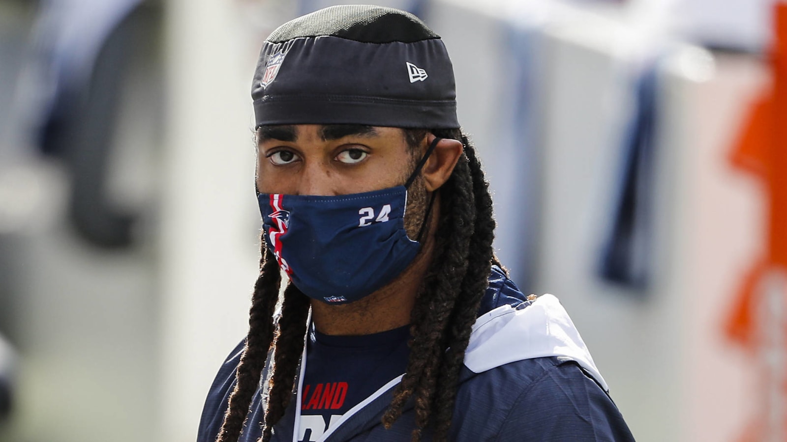 Patriots want first-rounder, player in trade for CB Gilmore