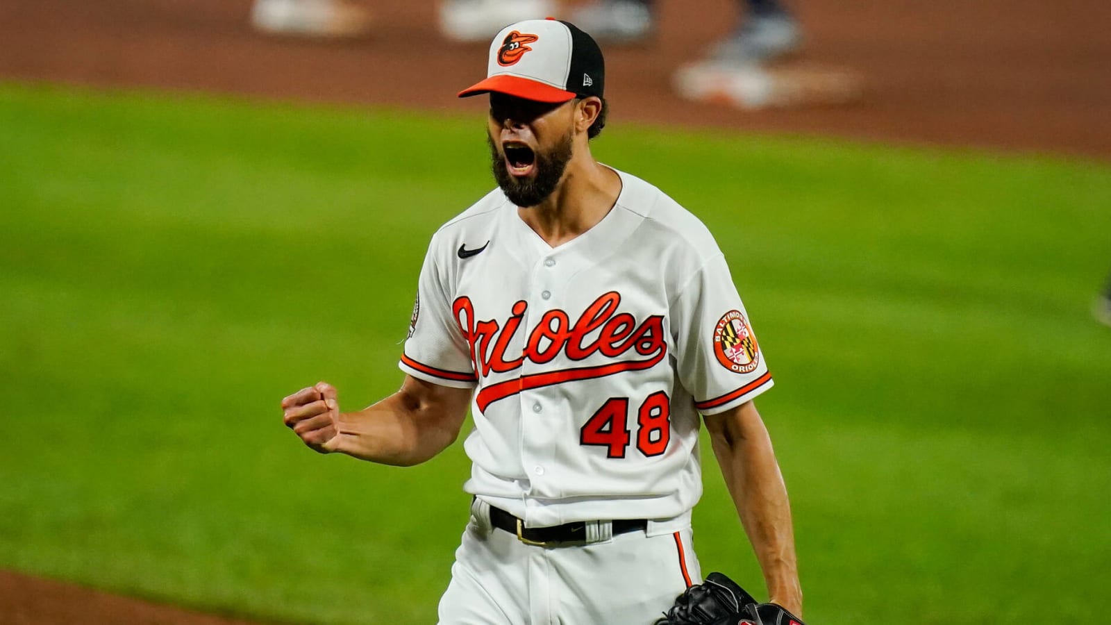 Orioles trade All-Star closer Jorge Lopez to Twins