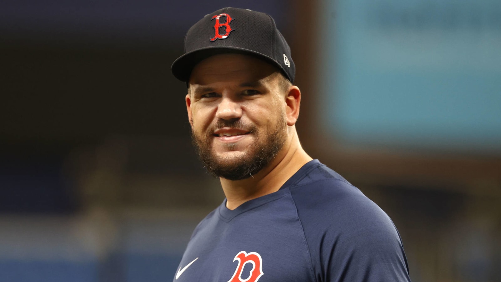 All-Star Kyle Schwarber declines mutual option with Red Sox