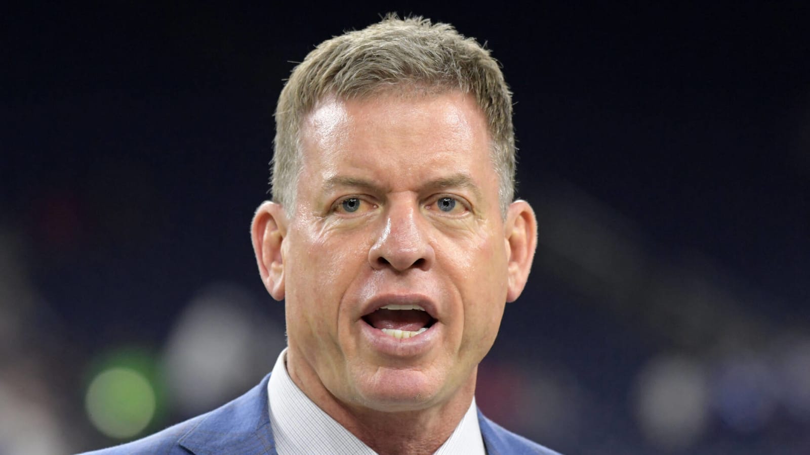 Troy Aikman roasted over an old Patrick Mahomes tweet