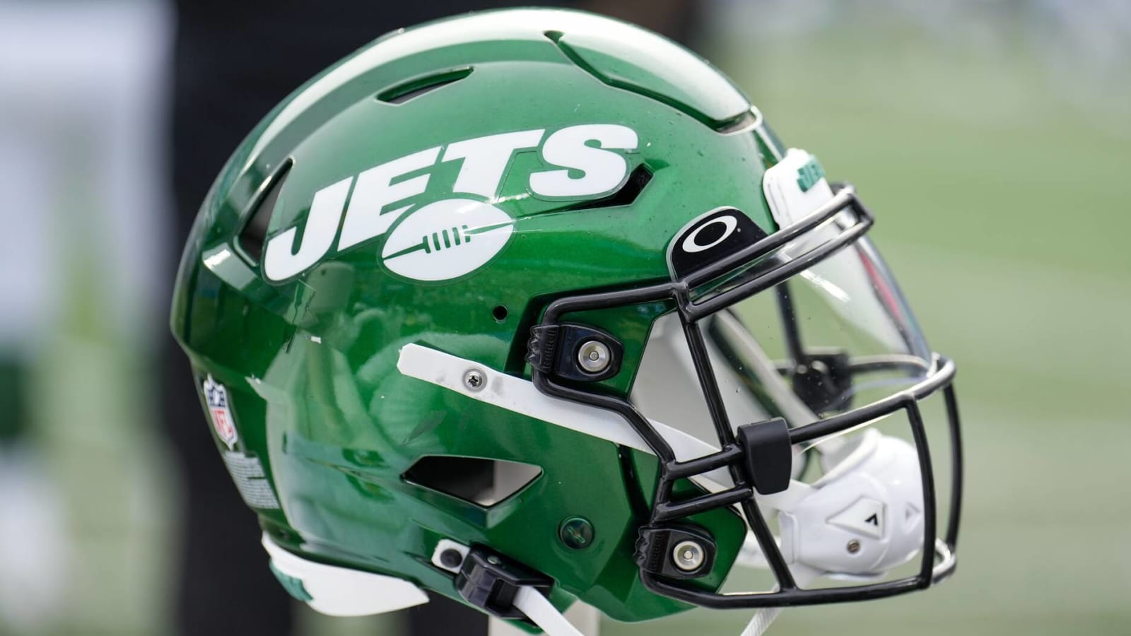 Jets CBs coach taken to hospital after training-camp fight