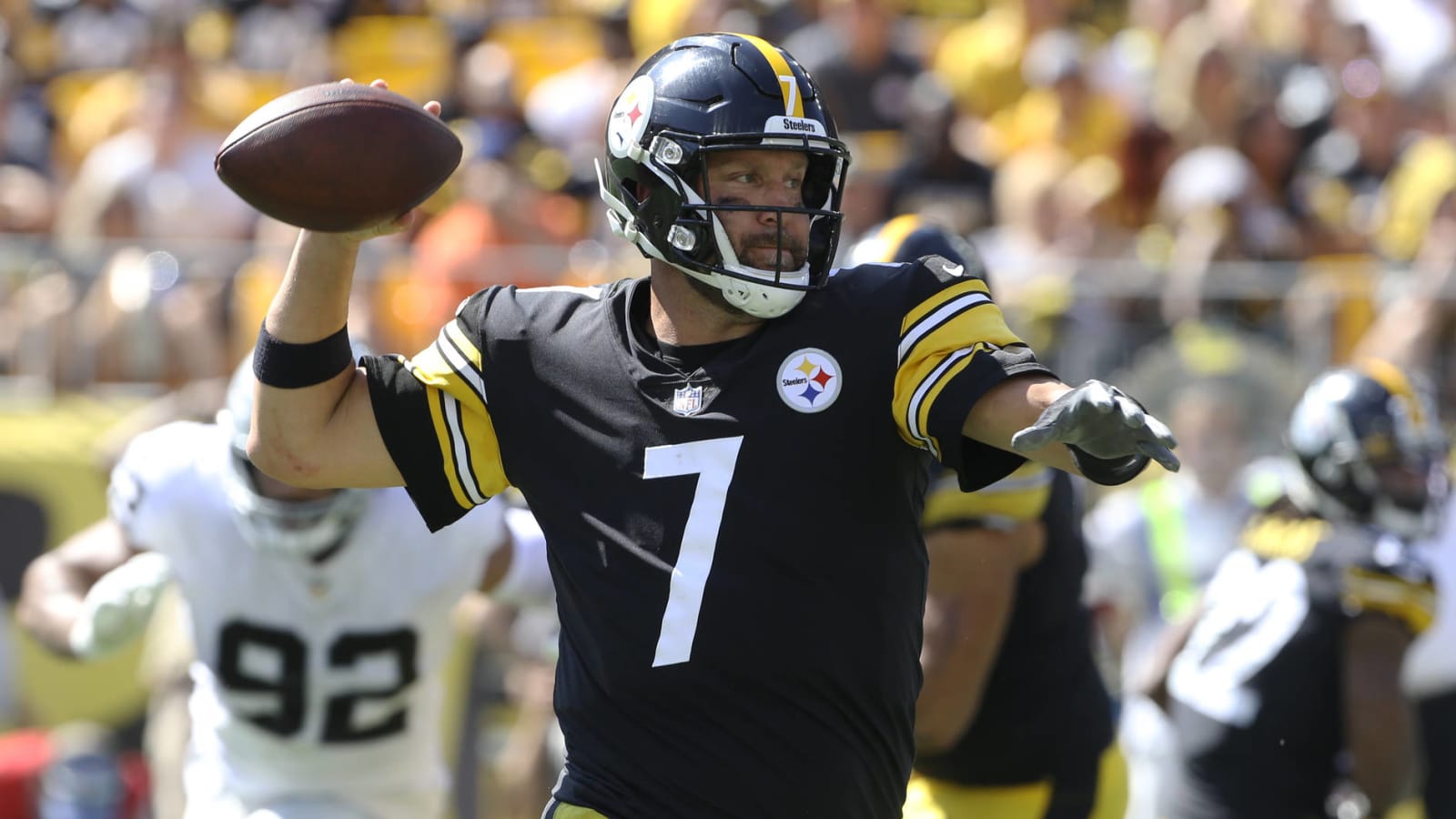 Roethlisberger sustained pectoral injury in Week 2 loss