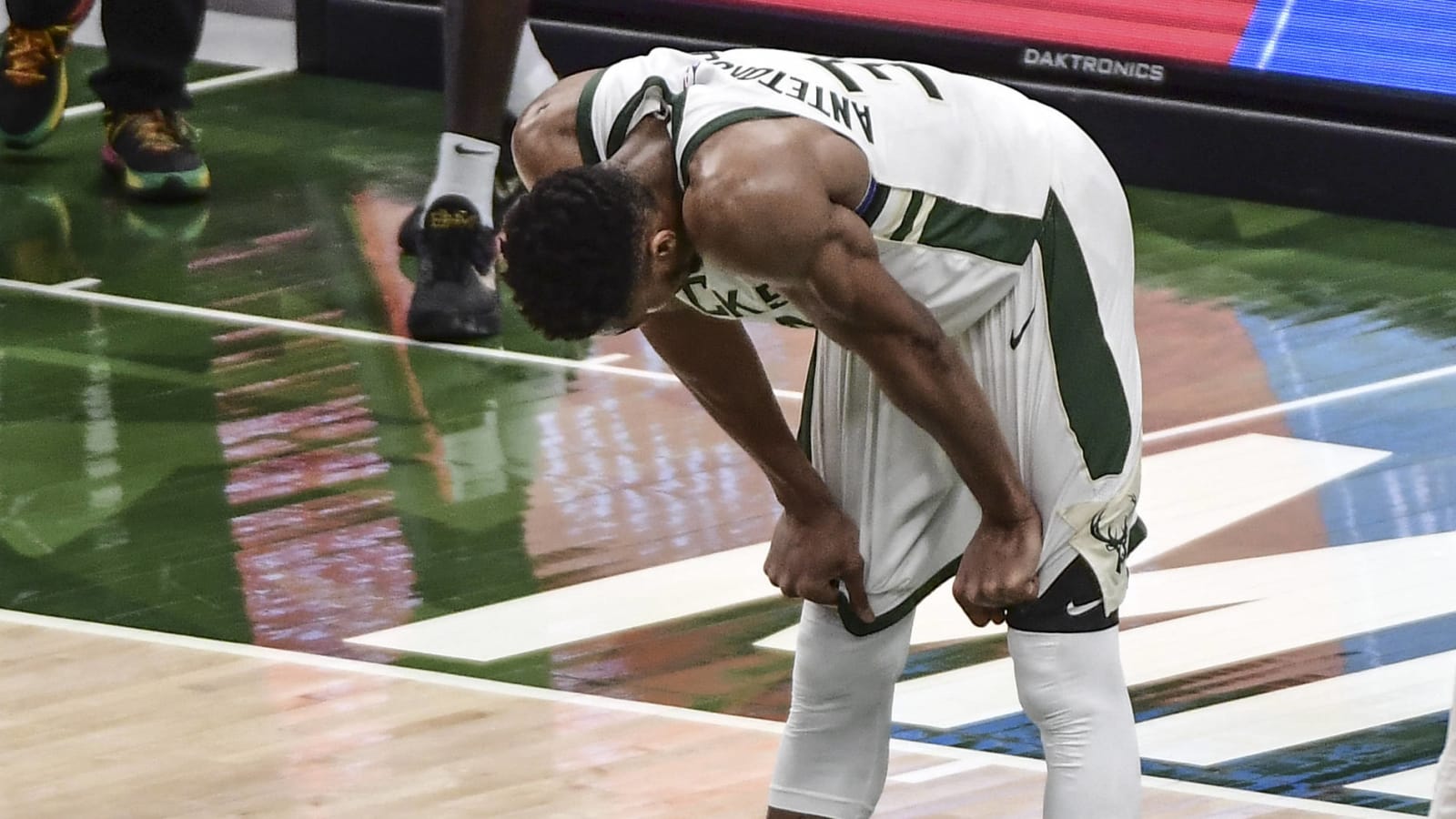 Giannis: There's no need for Bucks to be in 'panic mode'