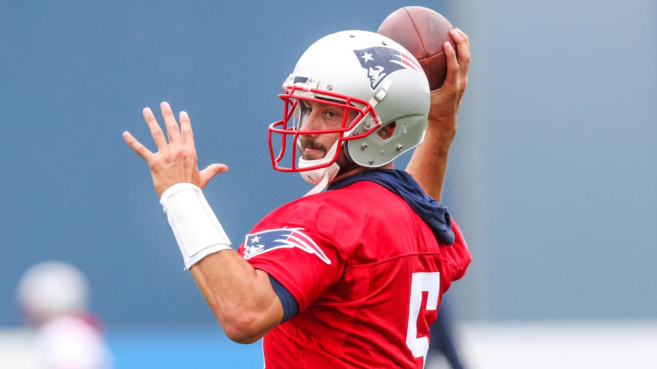 Patriots Release QB Brian Hoyer