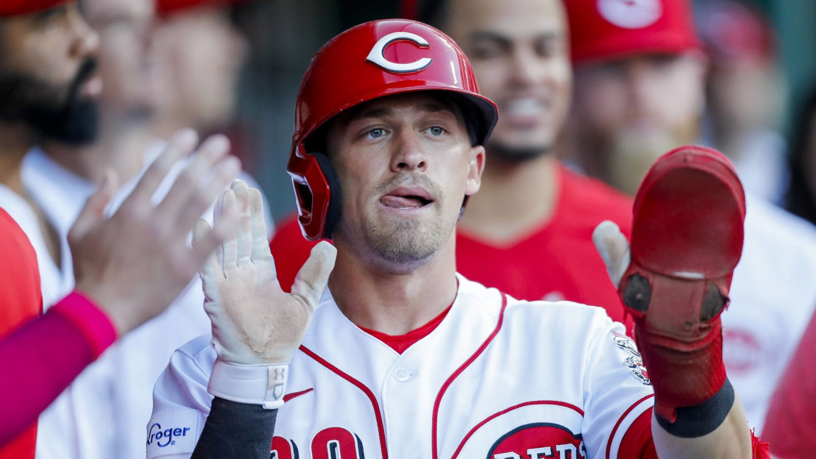 Reds place outfielder on IL with oblique strain