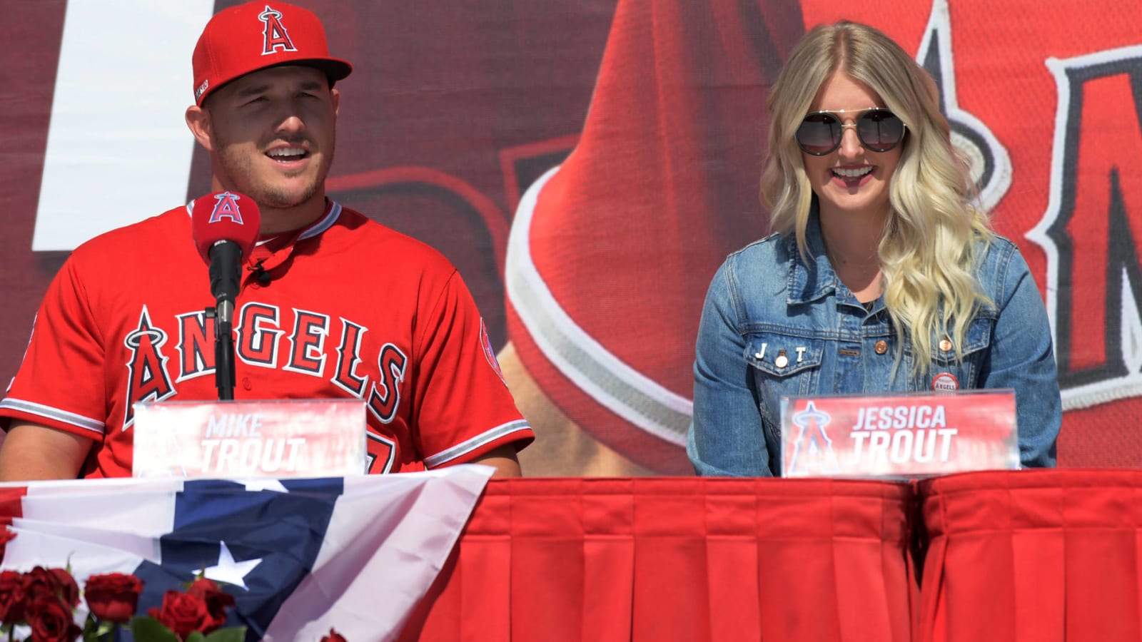 Mike Trout's son is ADORABLE 🥰 ❤️ #miketrout #cute #adorable