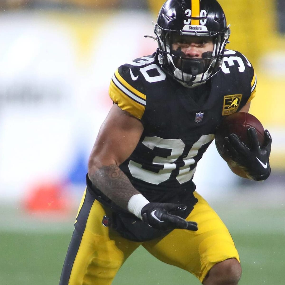 Steelers Jaylen Warren among Top RB Bargains