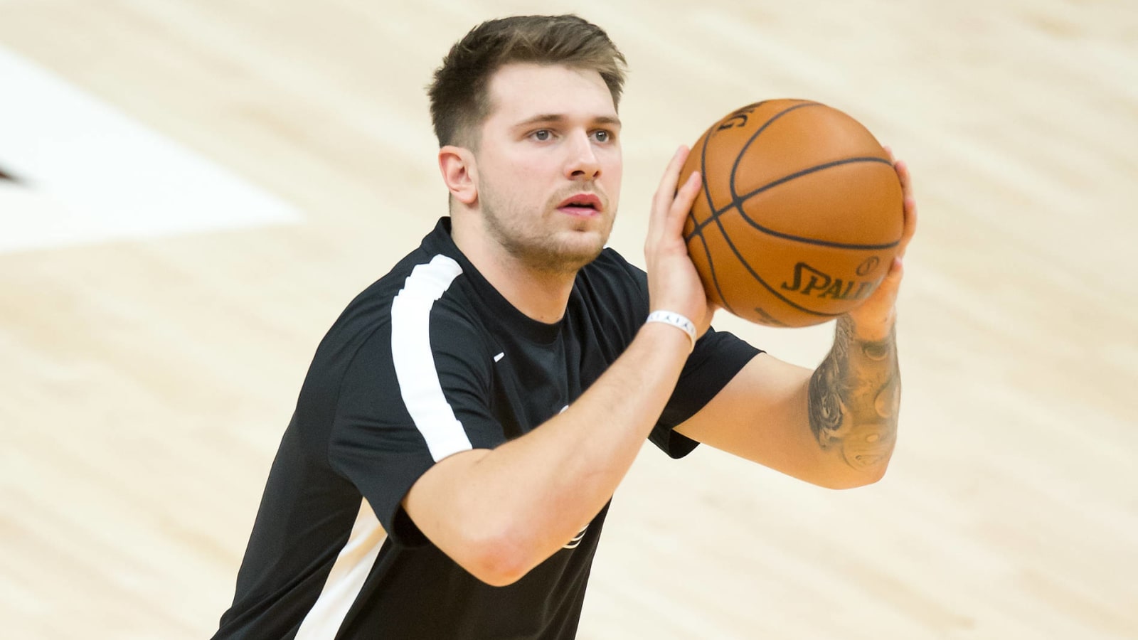 Doncic on Mavs: 'It's looking like we don't care'