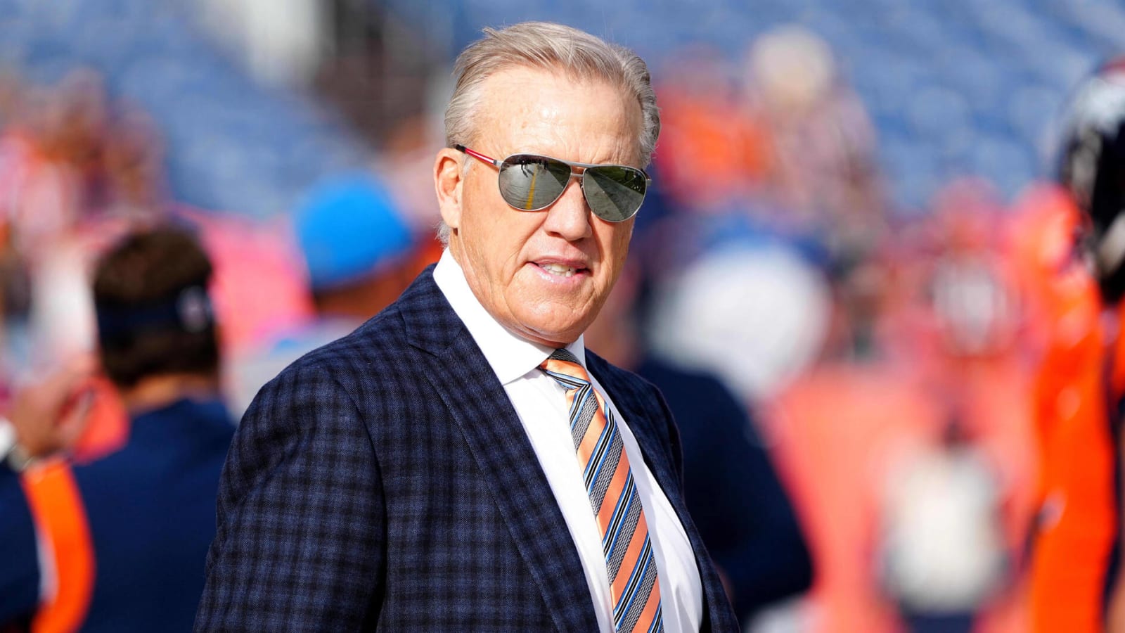 John Elway shifting to consultant role with Broncos