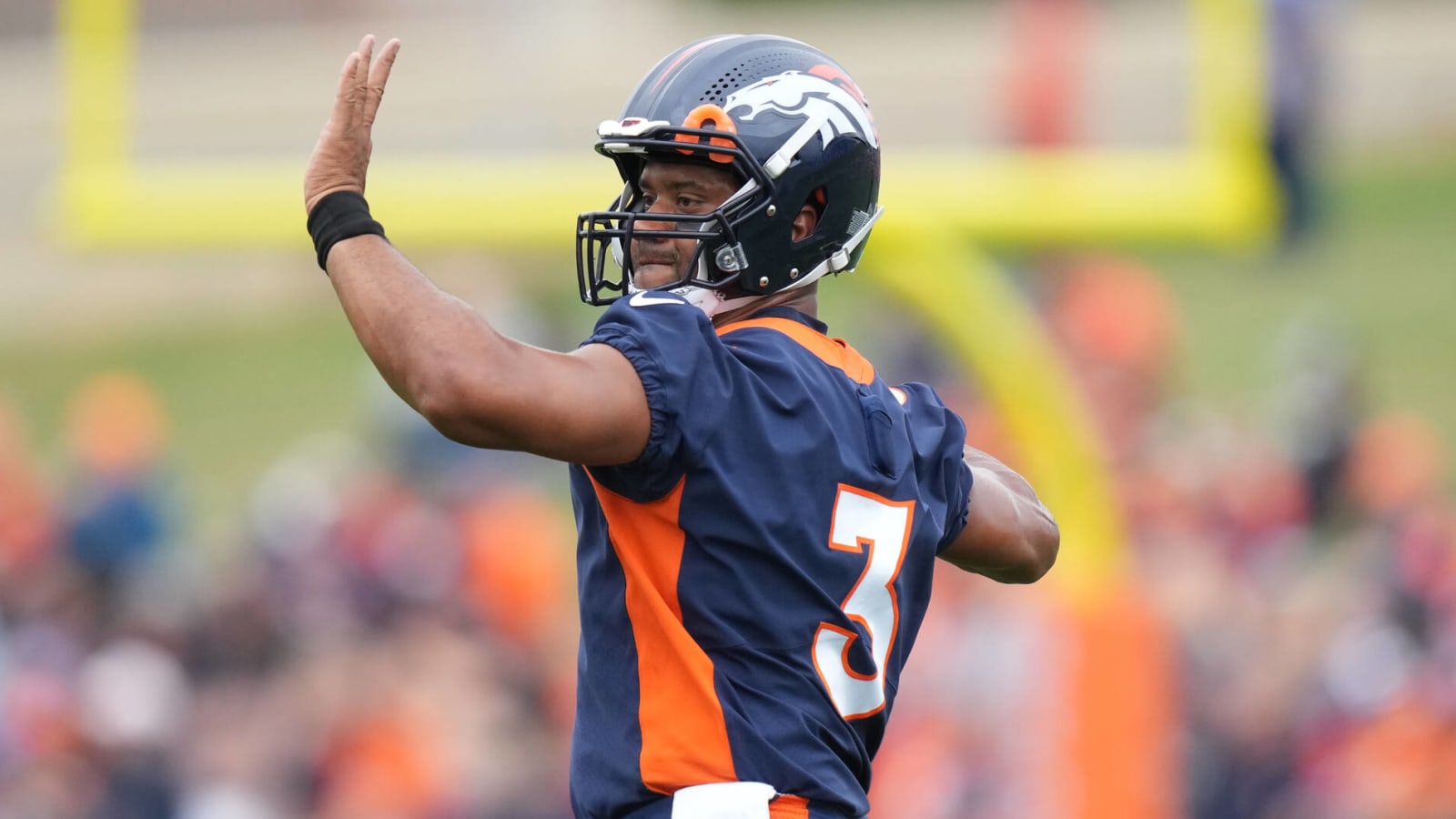 The buzz is back: Quarterback Russell Wilson's arrival heightens  expectations for Broncos season – Boulder Daily Camera