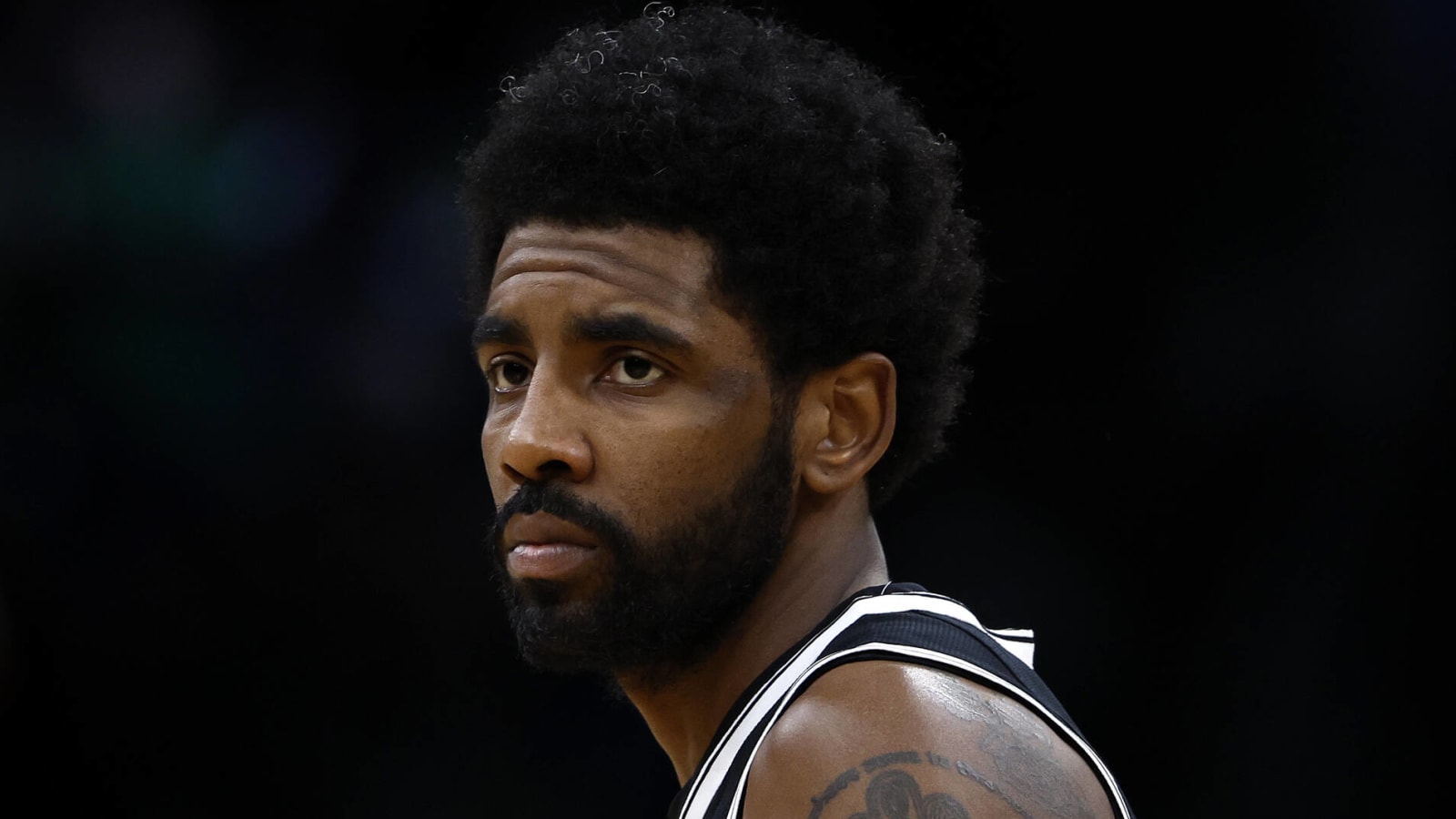 Kyrie Irving reportedly expects to be back with Nets next season