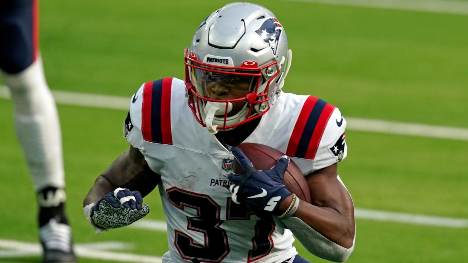 Pats' Damien Harris out vs. Dolphins with ankle injury