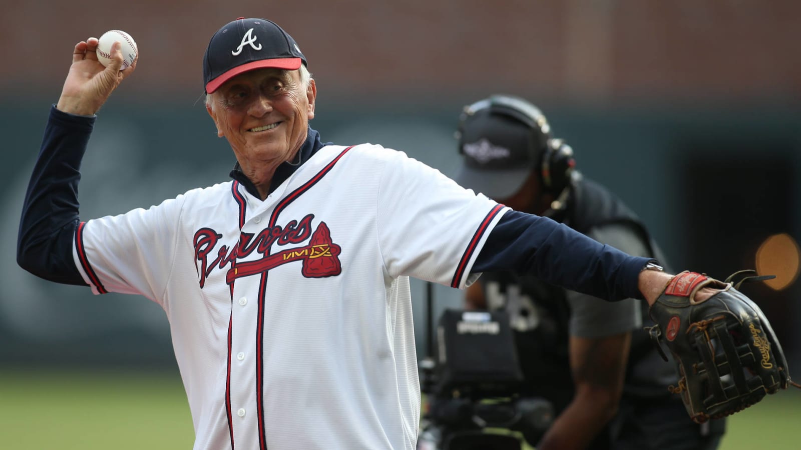Braves Hall of Fame pitcher Phil Niekro dies at 81 Yardbarker